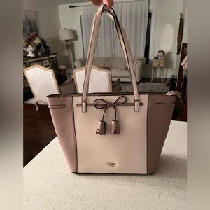 Guess purse